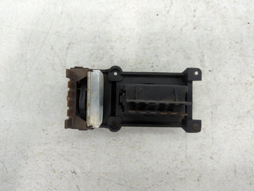 1994 Gmc C1500 Suburban Master Power Window Switch Replacement Driver Side Left P/N:104711394062 Fits OEM Used Auto Parts - 