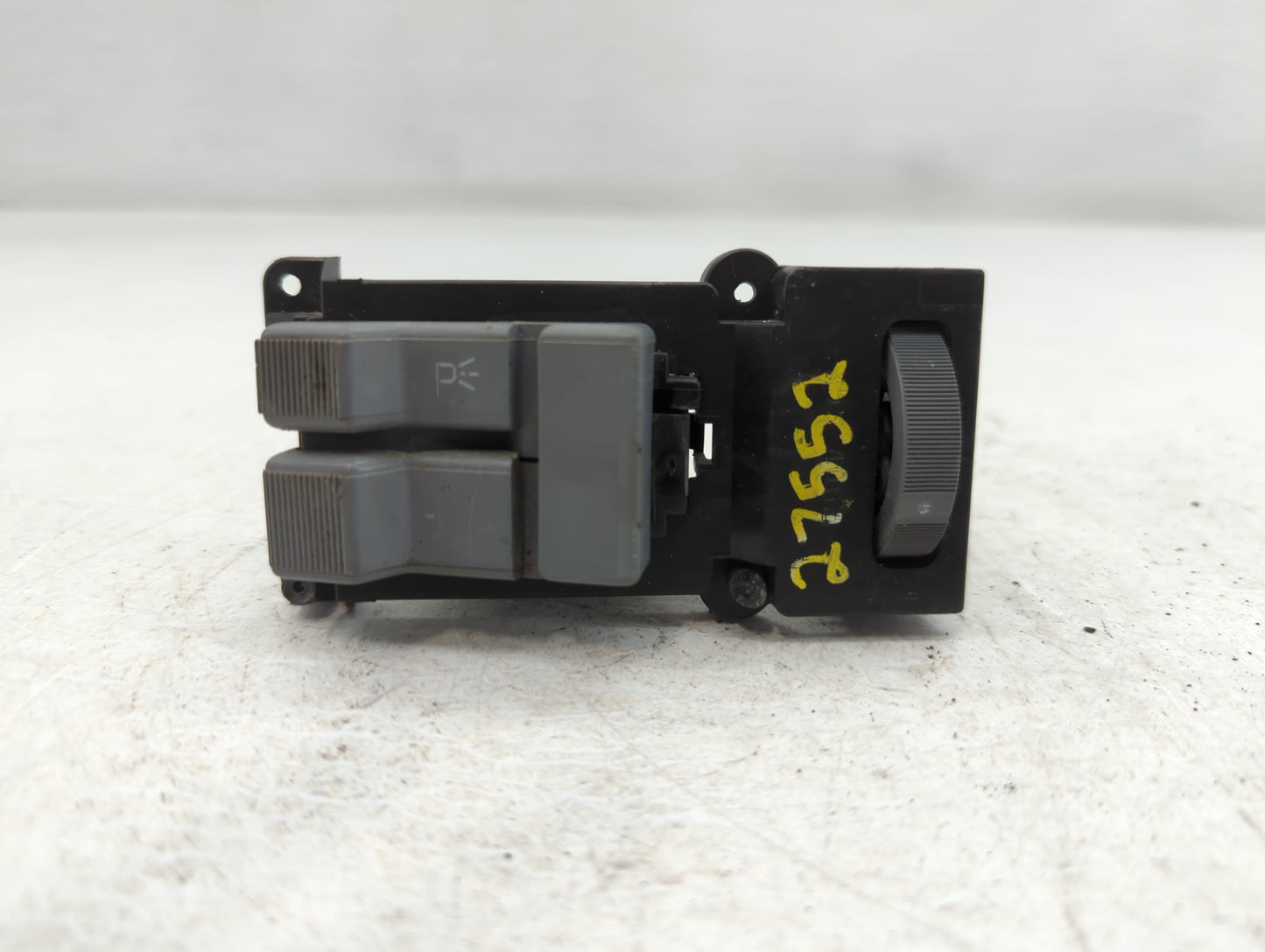 1994 Gmc C1500 Suburban Master Power Window Switch Replacement Driver Side Left P/N:104711394062 Fits OEM Used Auto Parts - 