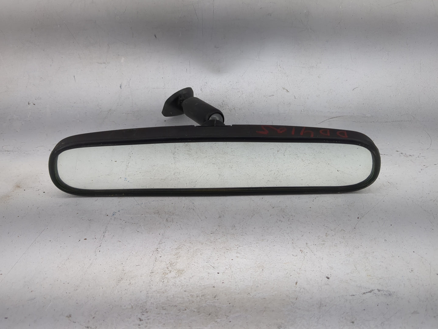 1994 Gmc Suburban 2500 Interior Rear View Mirror Replacement OEM Fits OEM Used Auto Parts - Oemusedautoparts1.com