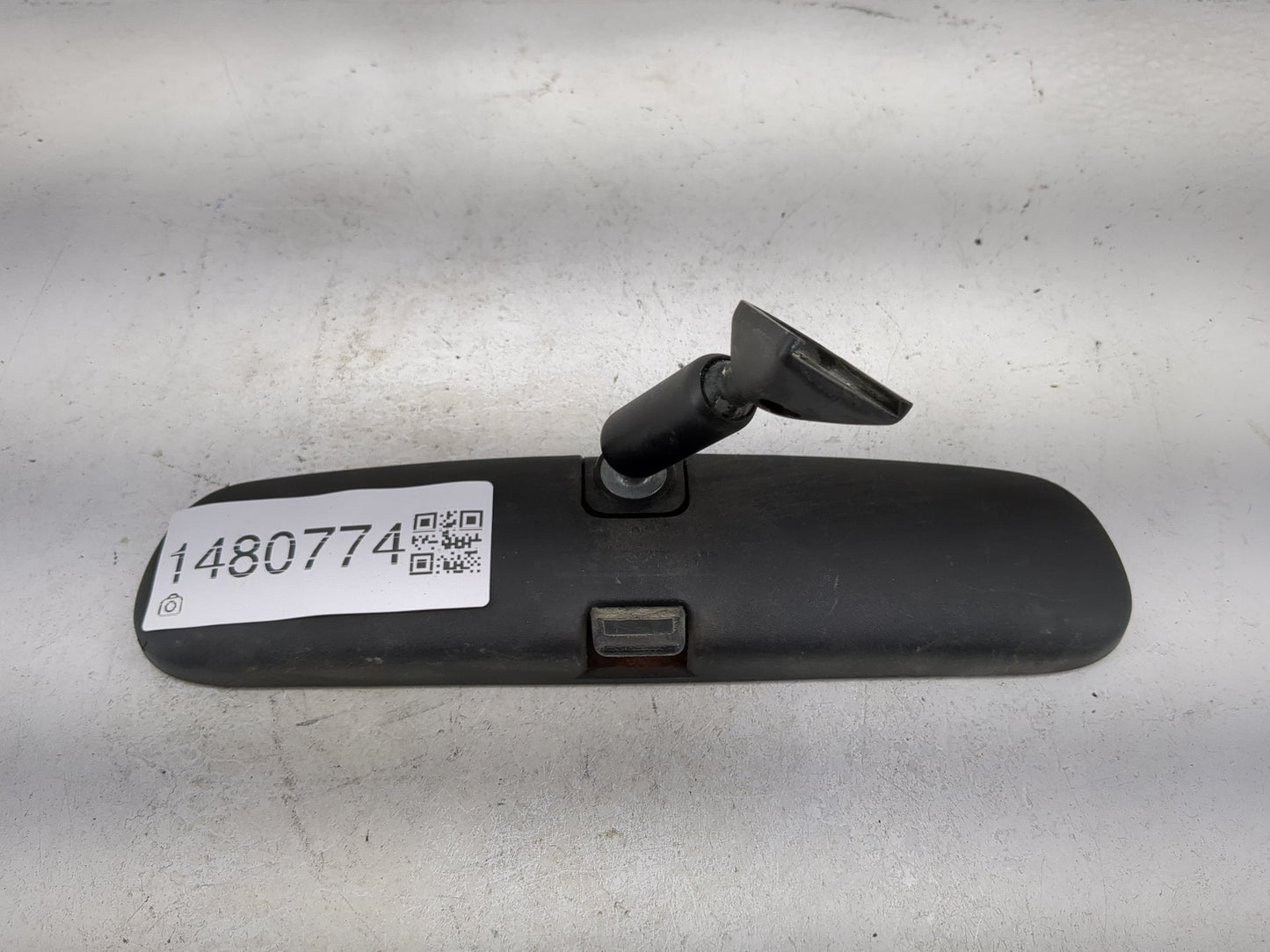 1994 Gmc Suburban 2500 Interior Rear View Mirror Replacement OEM Fits OEM Used Auto Parts - Oemusedautoparts1.com