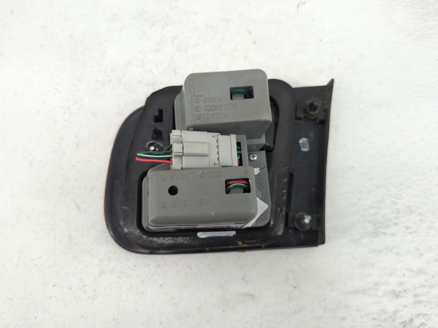1992-1995 Honda Civic Tail Light Assembly Driver Left OEM Fits Fits 1992 1993 1994 1995 OEM Used Auto Parts - Oemusedautopar