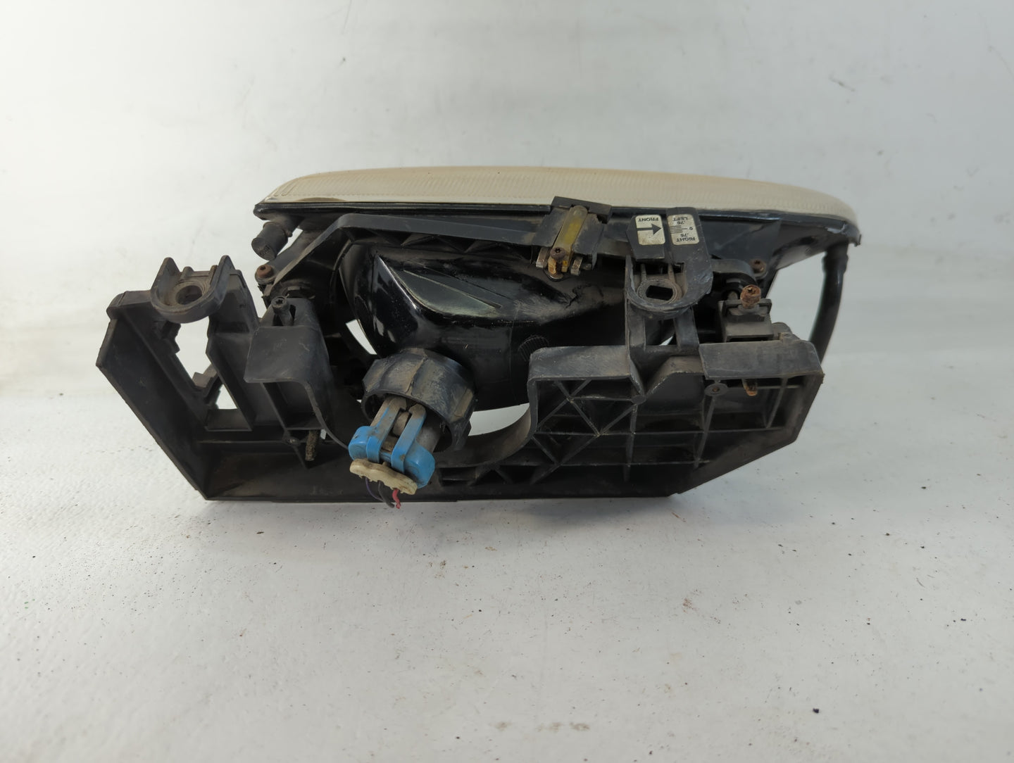 1994-1995 Hyundai Elantra Driver Left Oem Head Light Headlight Lamp - Oemusedautoparts1.com