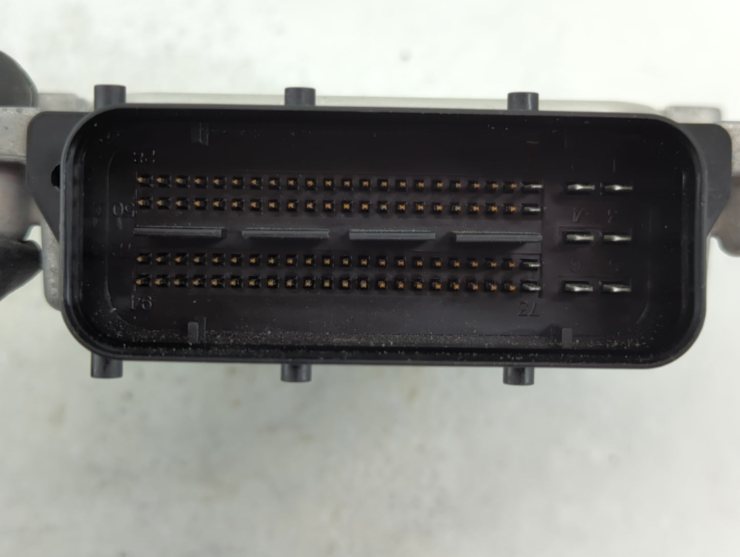 1994 Jaguar Xj PCM Engine Control Computer ECU ECM PCU OEM P/N:0 260 004 262 Fits OEM Used Auto Parts - Oemusedautoparts1.co