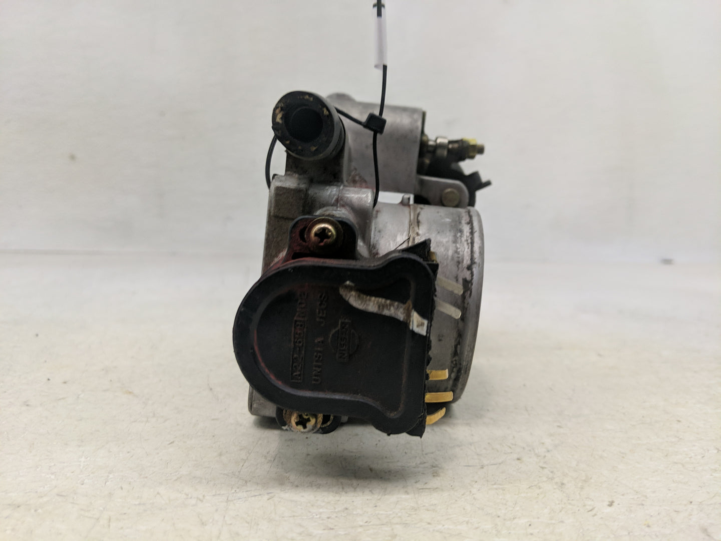 1993-1995 Jeep Grand Cherokee Throttle Body Fits Fits 1991 1992 1993 1994 1995 OEM Used Auto Parts - Oemusedautoparts1.com