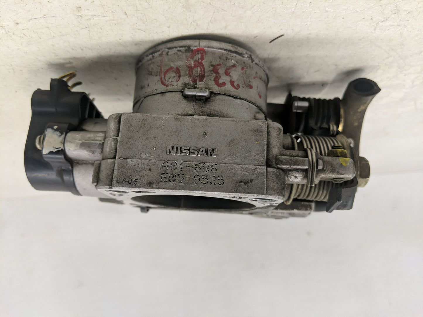 1993-1995 Jeep Grand Cherokee Throttle Body Fits Fits 1991 1992 1993 1994 1995 OEM Used Auto Parts - Oemusedautoparts1.com