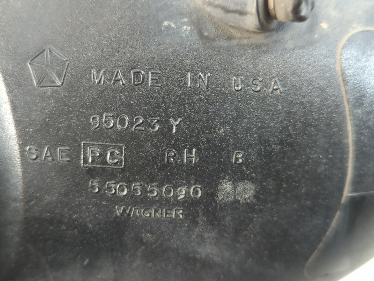 1993 Jeep Grand Cherokee Passenger Right Oem Head Light Headlight Lamp - Oemusedautoparts1.com