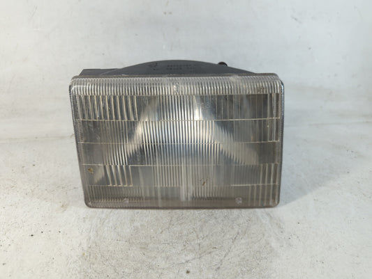 1993 Jeep Grand Cherokee Passenger Right Oem Head Light Headlight Lamp - Oemusedautoparts1.com
