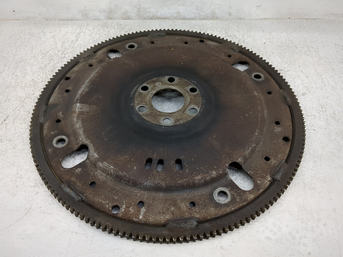 1991-1995 Lincoln Town Car Transmission Flywheel Flexplate Fits Fits 1991 1992 1993 1994 1995 OEM Used Auto Parts - Oemuseda