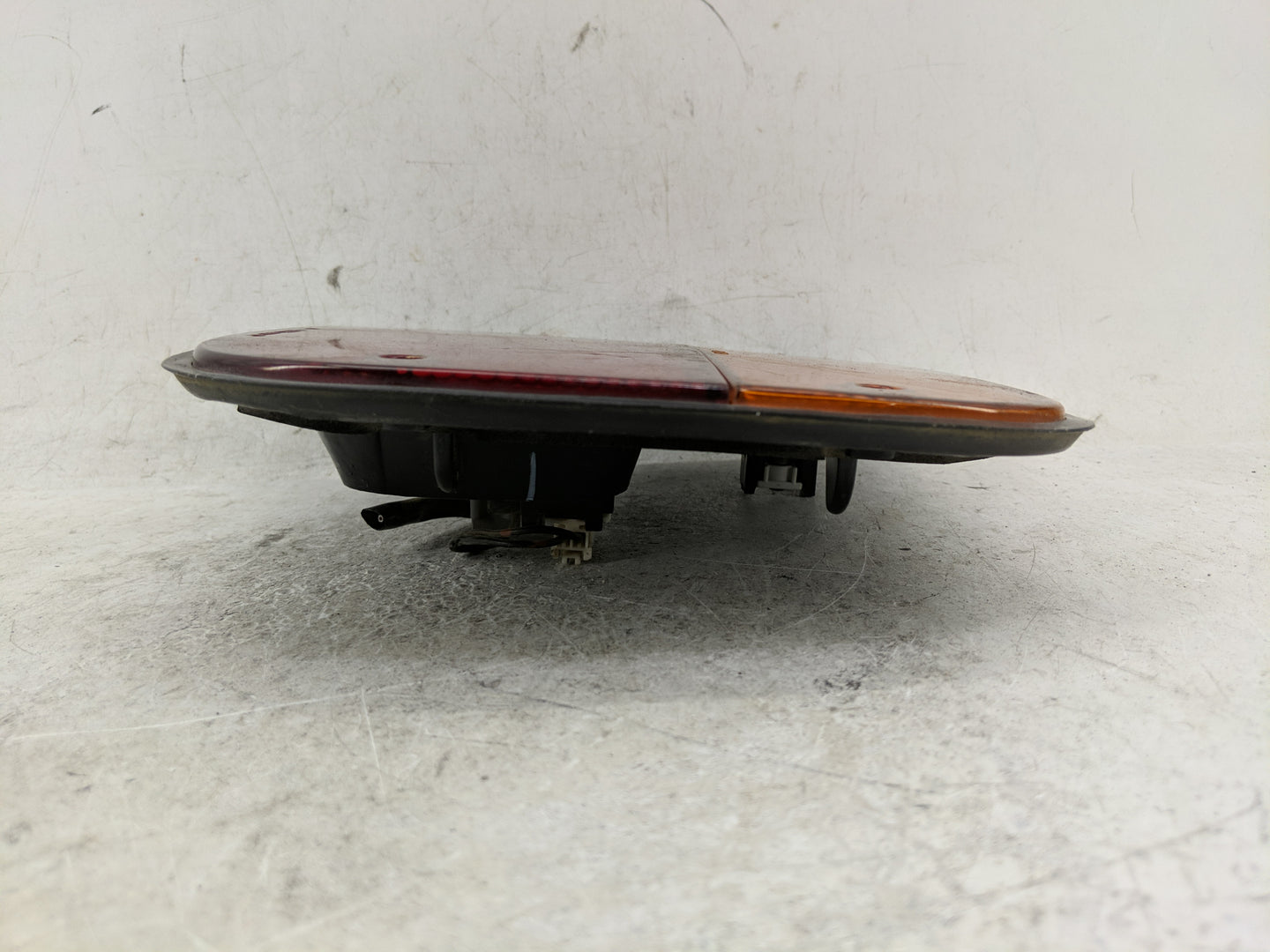 1989-1995 Mazda Mpv Tail Light Assembly Driver Left OEM Fits Fits 1989 1990 1991 1992 1993 1994 1995 OEM Used Auto Parts - O