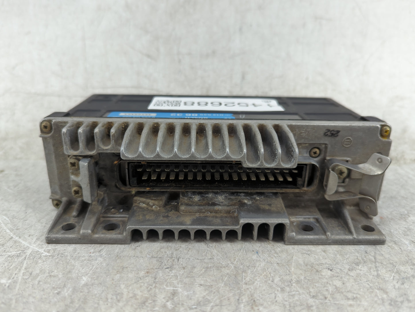 1994 Mercedes-benz E320 Body Control Module Bcm Inner Cabin Fuse Box - Oemusedautoparts1.com