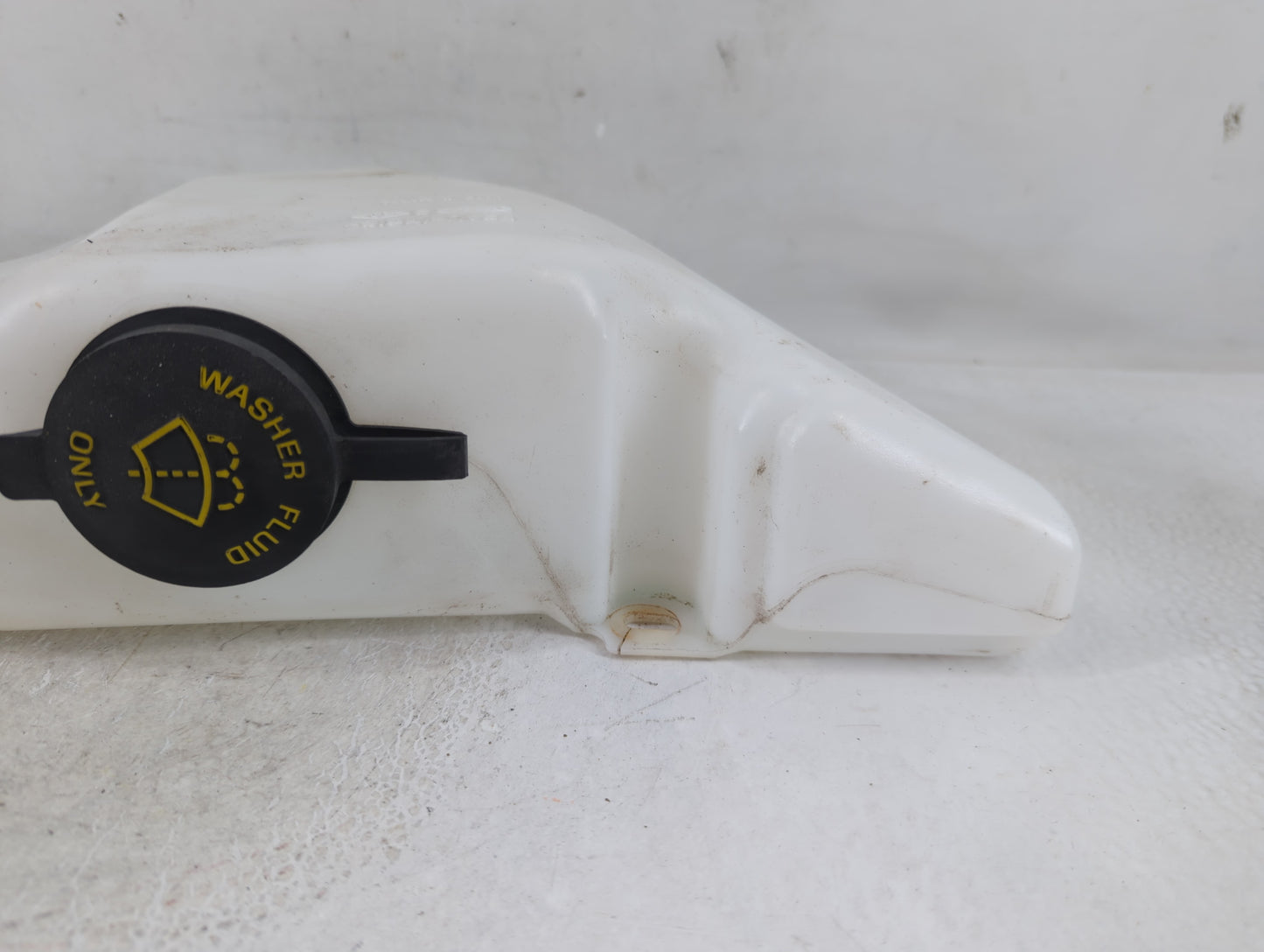 1994 Mercury Grand Marquis Windshield Washer Fluid Reservoir Bottle Oem - Oemusedautoparts1.com