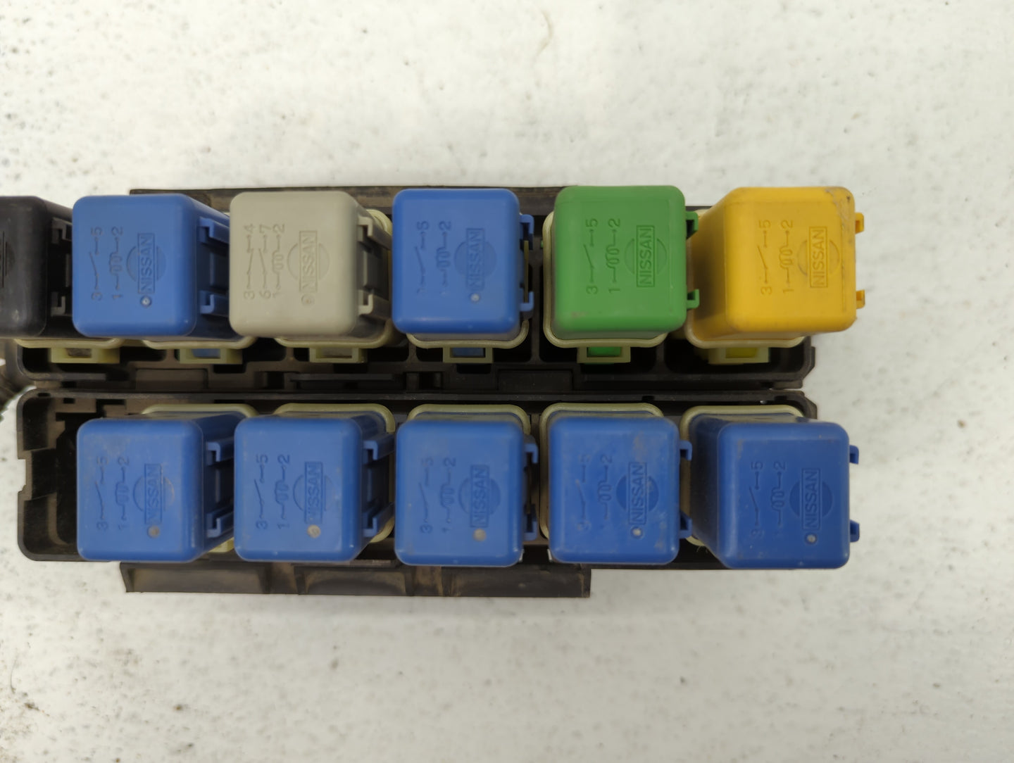 1994 Mercury Villager Fusebox Fuse Box Panel Relay Module P/N:7124-6525 Fits OEM Used Auto Parts - Oemusedautoparts1.com