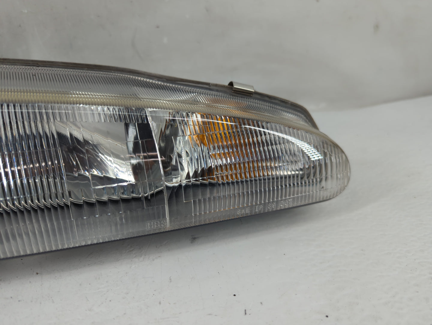 1994 Mitsubishi Eclipse Passenger Right Oem Head Light Headlight Lamp - Oemusedautoparts1.com