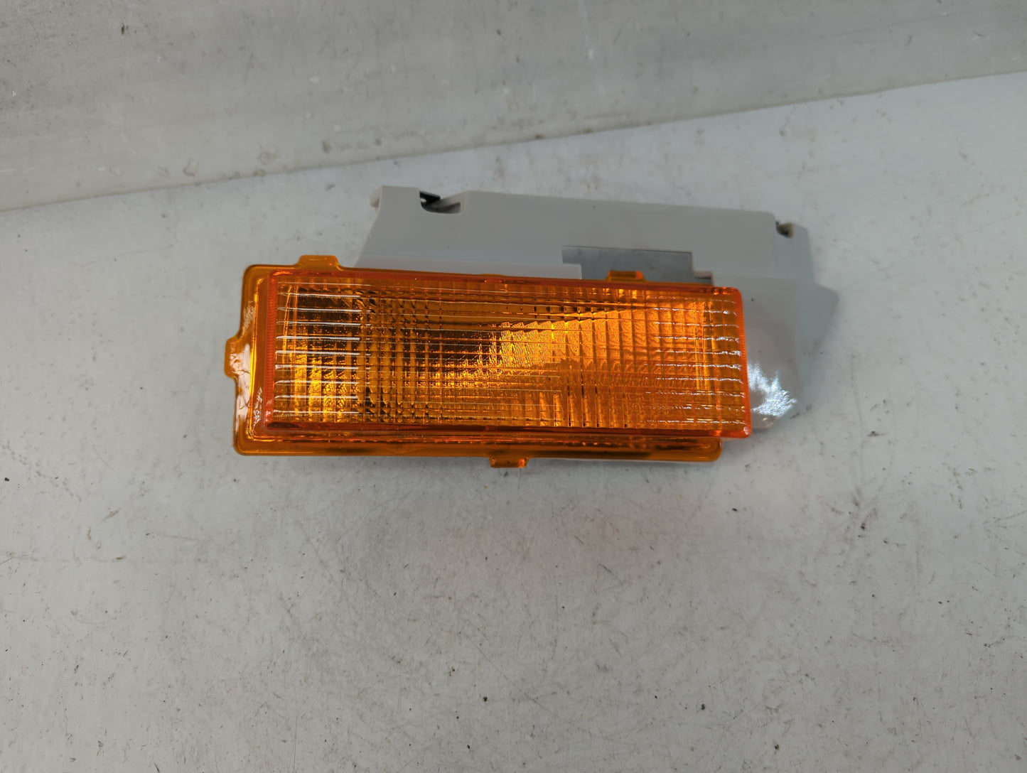 1994 Oldsmobile 88 Driver Left Oem Fog Light Lamp - Oemusedautoparts1.com