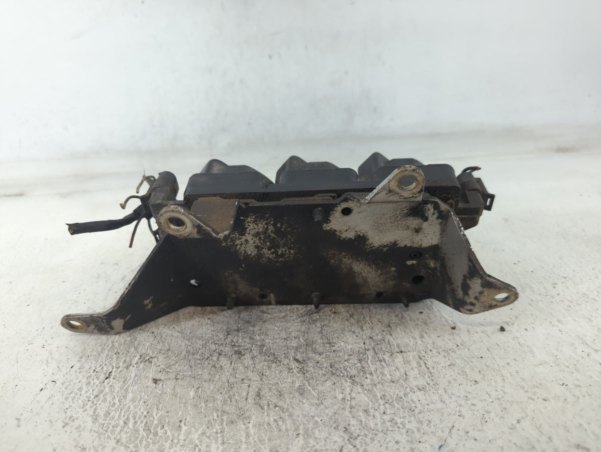1994 Oldsmobile Cutlass Supreme Engine Ignition Distributor OEM P/N:1103964 3J01 Fits OEM Used Auto Parts - Oemusedautoparts