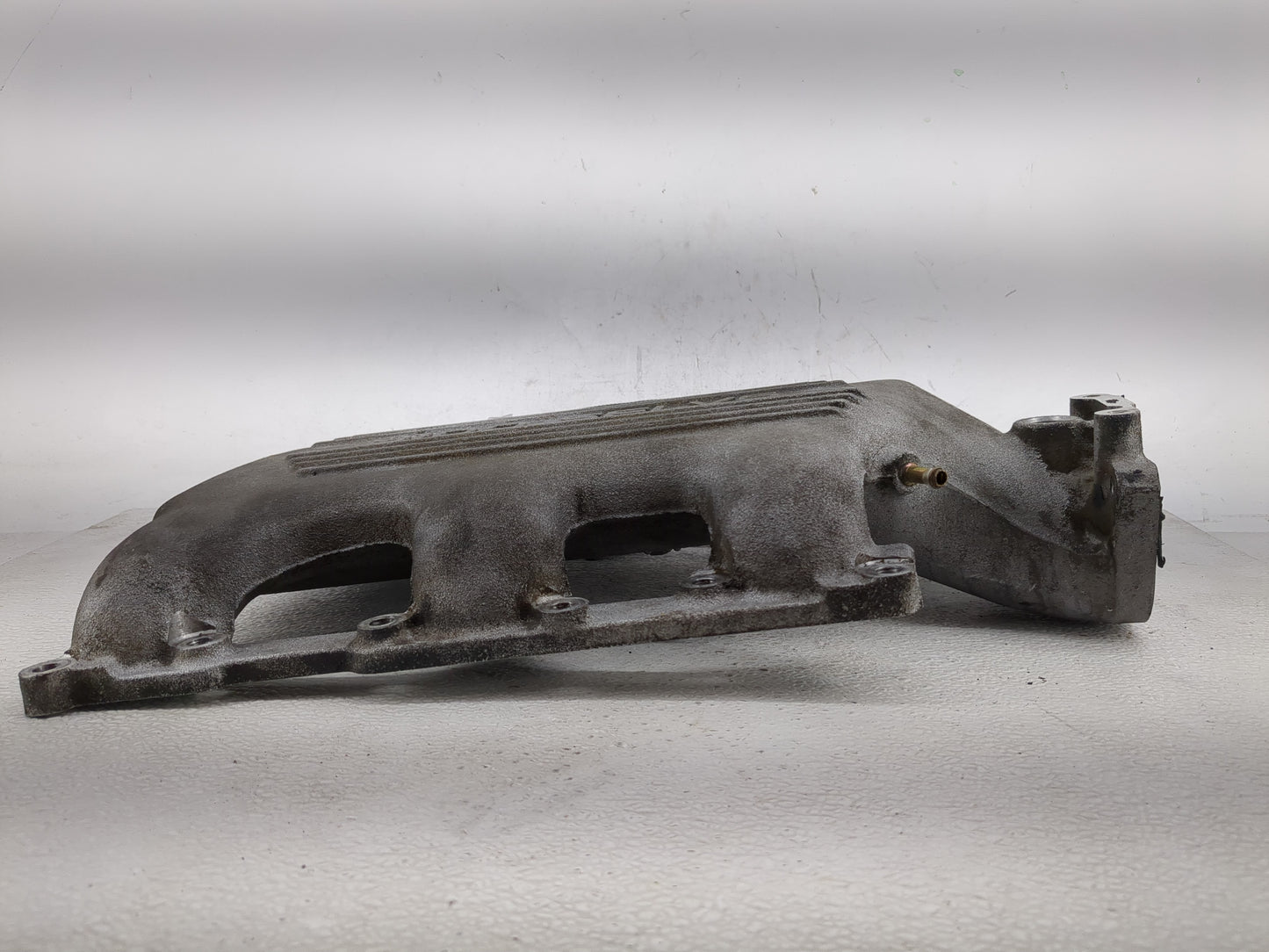 1994-1995 Pontiac Grand Am Air Intake Manifold P/N:10137069 Fits Fits 1994 1995 OEM Used Auto Parts - Oemusedautoparts1.com