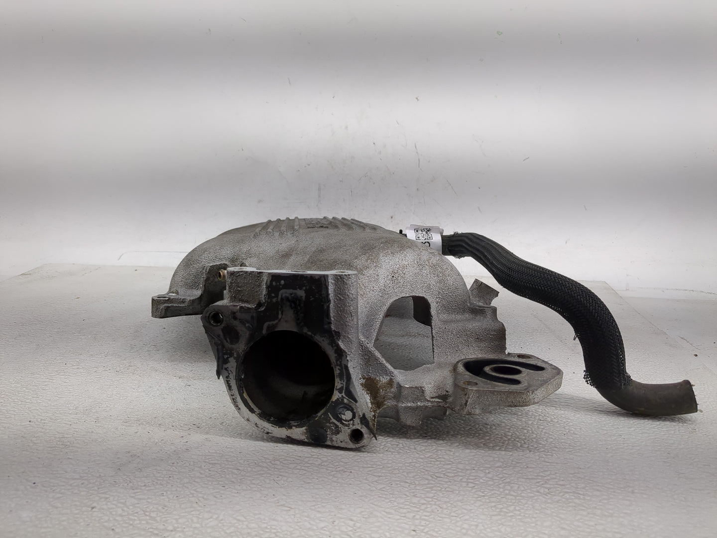 1994-1995 Pontiac Grand Am Air Intake Manifold P/N:10137069 Fits Fits 1994 1995 OEM Used Auto Parts - Oemusedautoparts1.com