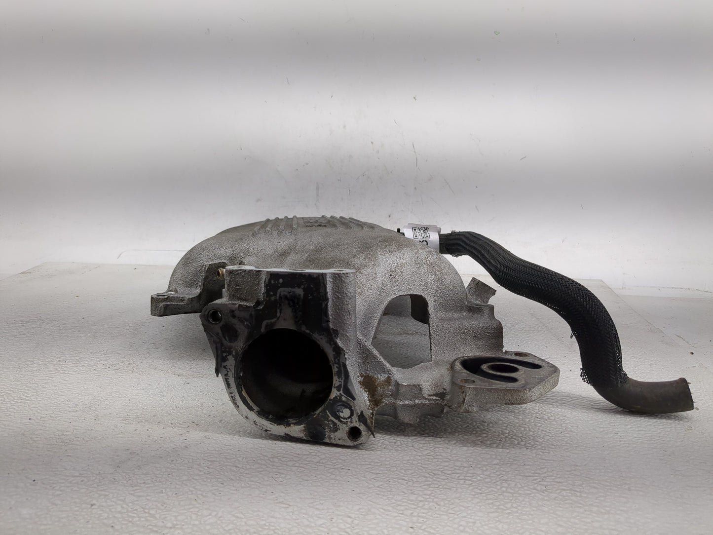 1994-1995 Pontiac Grand Am Air Intake Manifold P/N:10137069 Fits Fits 1994 1995 OEM Used Auto Parts - Oemusedautoparts1.com