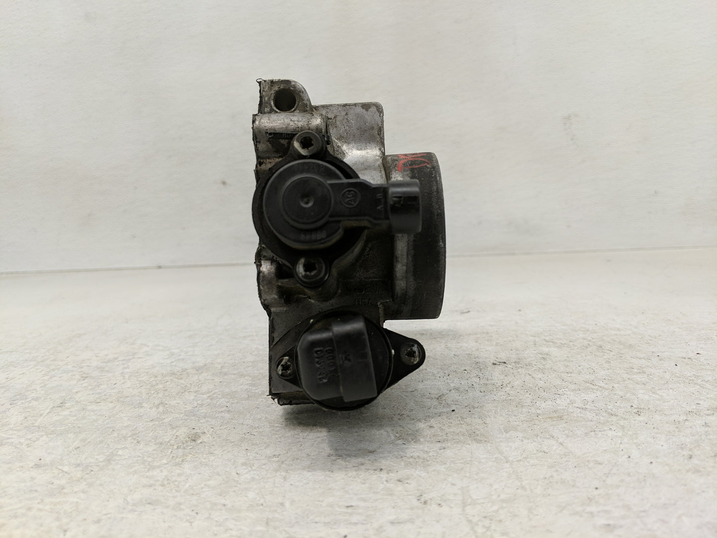 1994 Pontiac Grand Am Throttle Body Fits OEM Used Auto Parts - Oemusedautoparts1.com