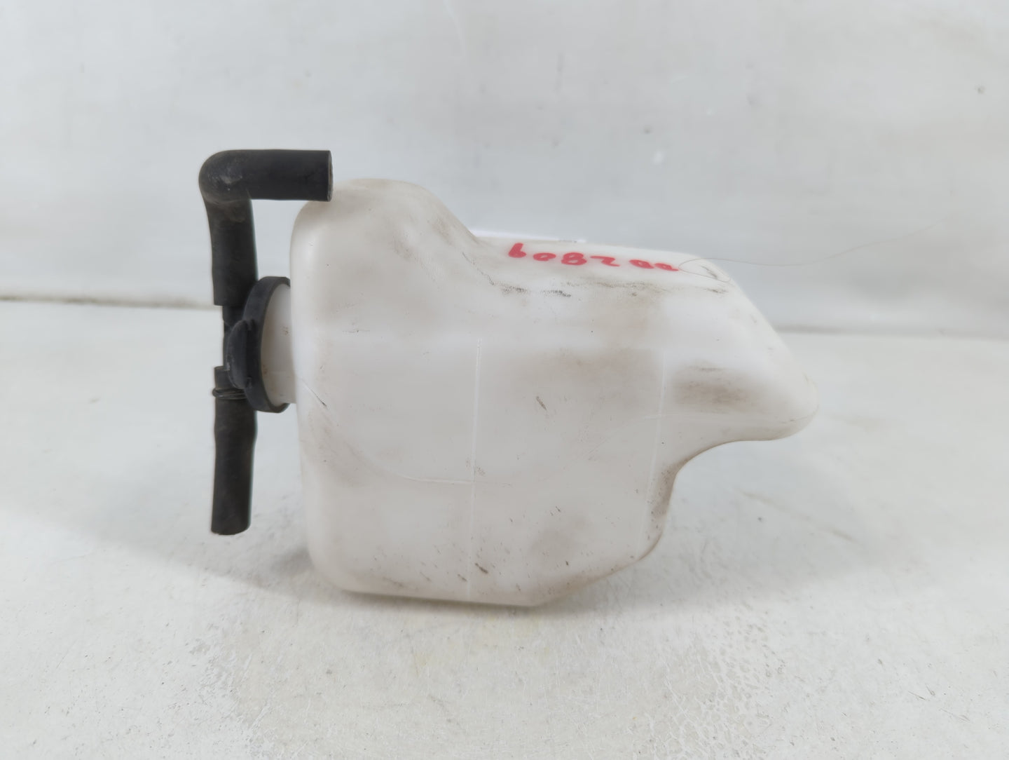 1994 Toyota Camry Windshield Washer Fluid Reservoir Bottle Oem - Oemusedautoparts1.com