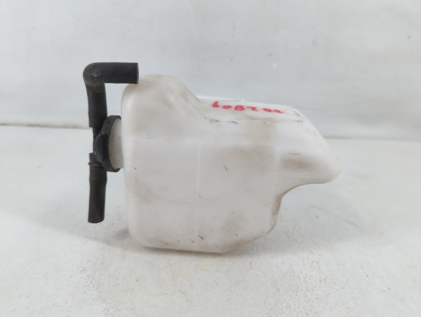 1994 Toyota Camry Windshield Washer Fluid Reservoir Bottle Oem - Oemusedautoparts1.com