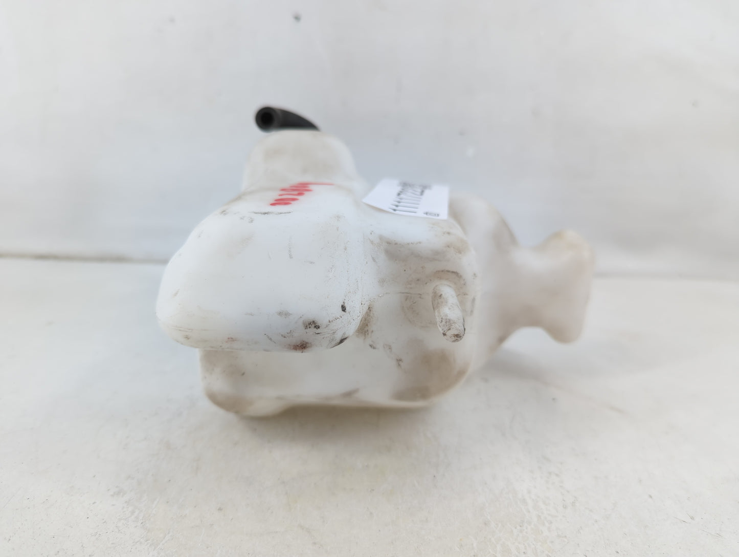 1994 Toyota Camry Windshield Washer Fluid Reservoir Bottle Oem - Oemusedautoparts1.com