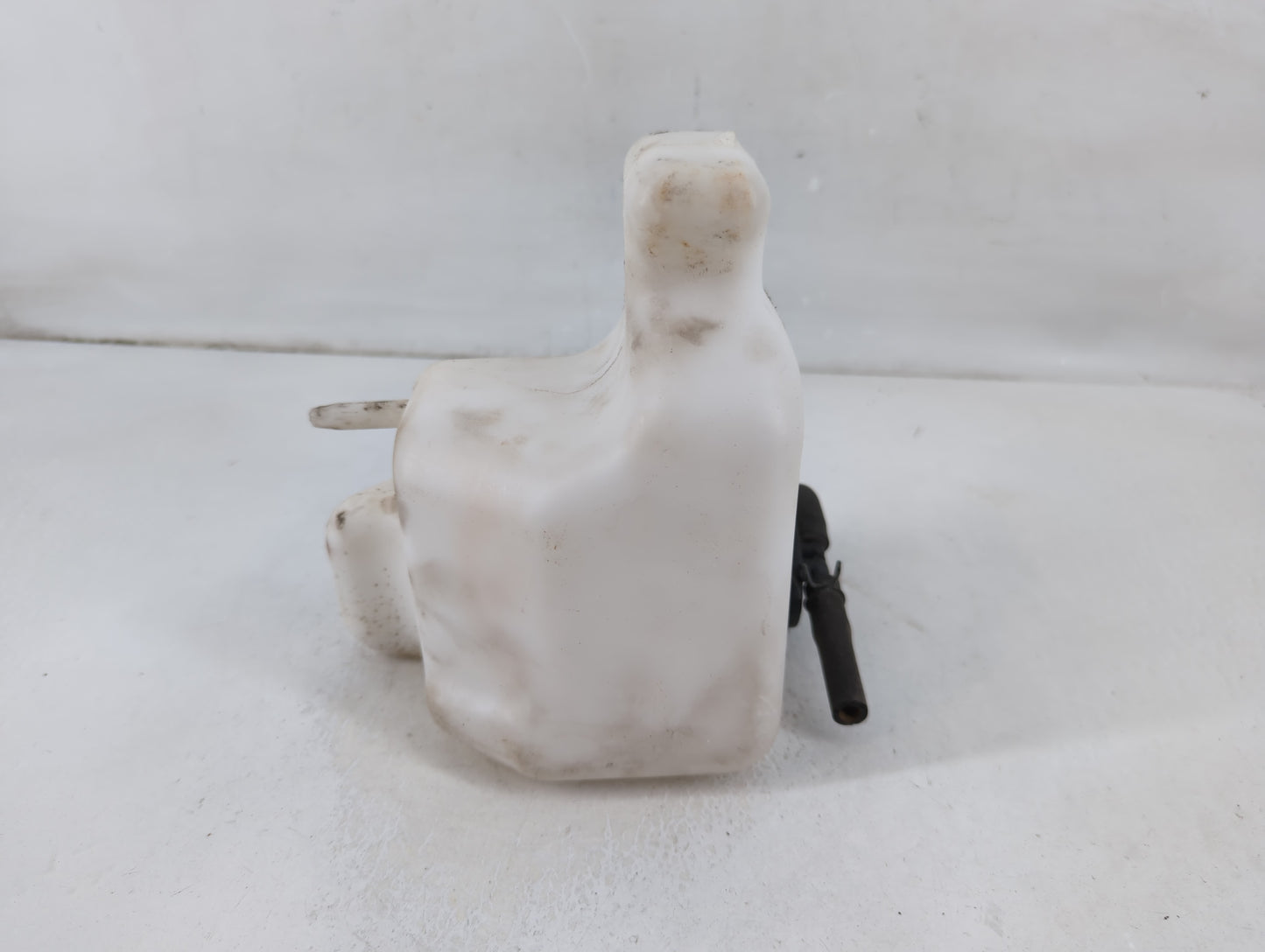 1994 Toyota Camry Windshield Washer Fluid Reservoir Bottle Oem - Oemusedautoparts1.com