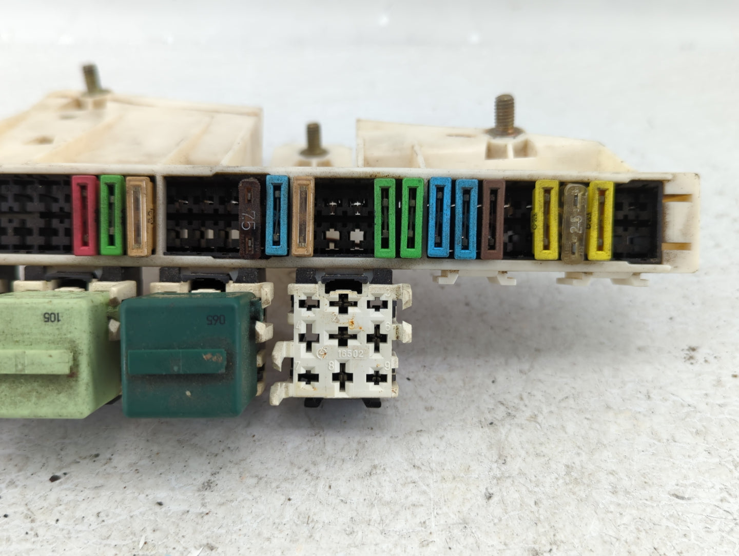 1995-2001 Bmw 740i Chassis Control Module Ccm Bcm Body Control - Oemusedautoparts1.com