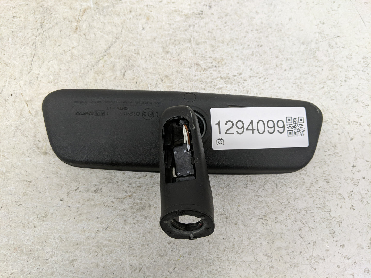 1995 Bmw 750i Interior Rear View Mirror Replacement OEM P/N:E13012417 Fits OEM Used Auto Parts - Oemusedautoparts1.com