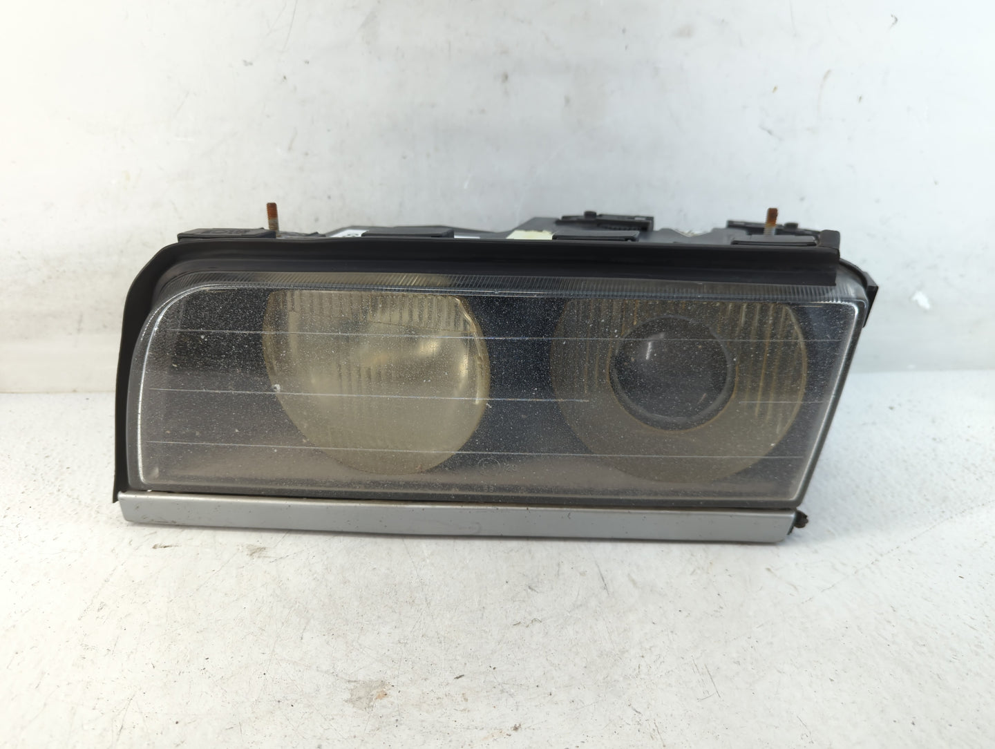 Head Lights 1995 BMW 750I - Oemusedautoparts1.com