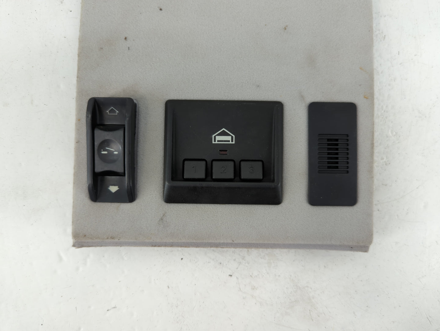 1995 Bmw 750i Overhead Roof Console Interior Dome Light - Oemusedautoparts1.com