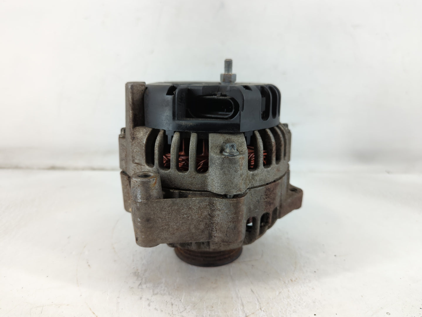 1994-1995 Chevrolet Blazer Alternator Replacement Generator Charging Assembly Engine OEM Fits Fits 1994 1995 OEM Used Auto P