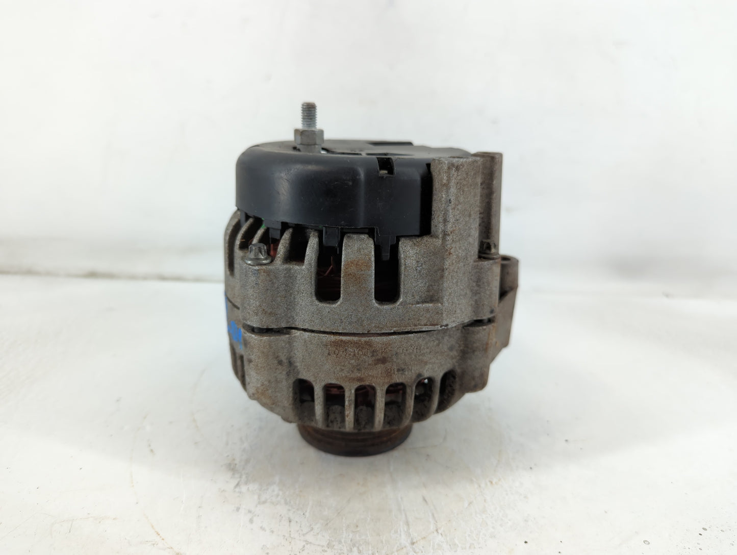 1994-1995 Chevrolet Blazer Alternator Replacement Generator Charging Assembly Engine OEM Fits Fits 1994 1995 OEM Used Auto P