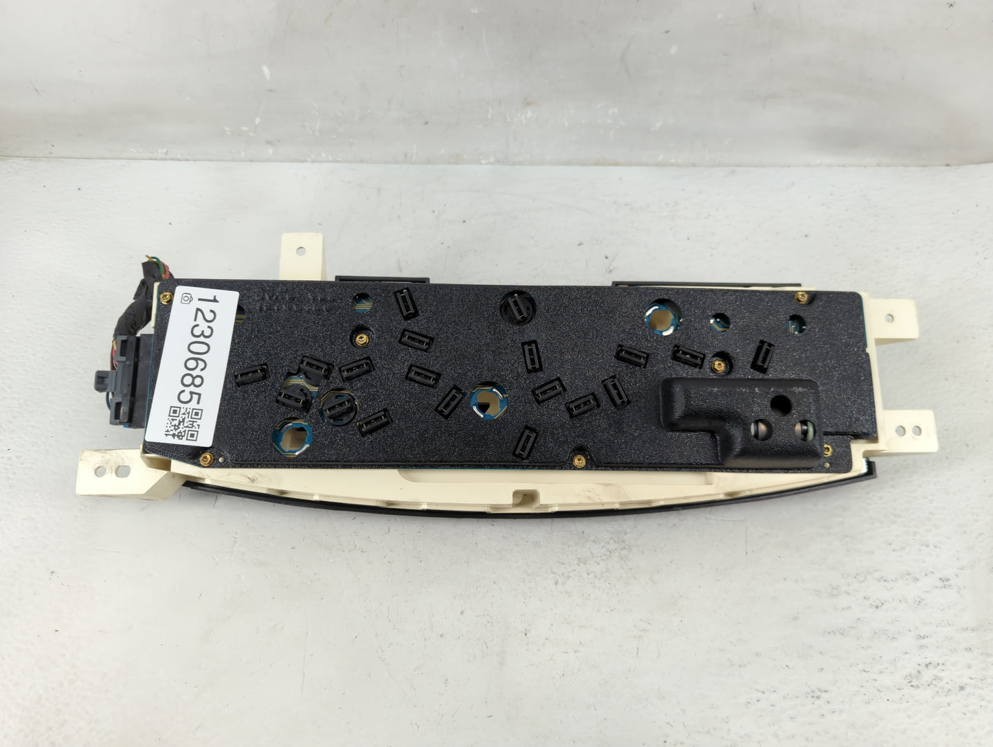 1995 Chevrolet Camaro Instrument Cluster Speedometer Gauges Fits OEM Used Auto Parts - Oemusedautoparts1.com