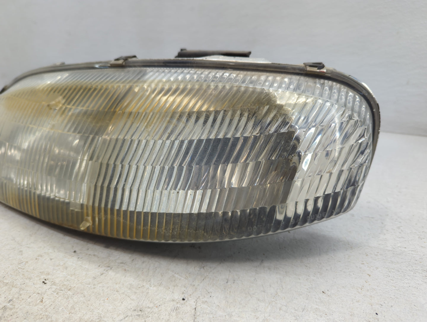 1995-1999 Chevrolet Monte Carlo Driver Left Oem Head Light Headlight Lamp - Oemusedautoparts1.com