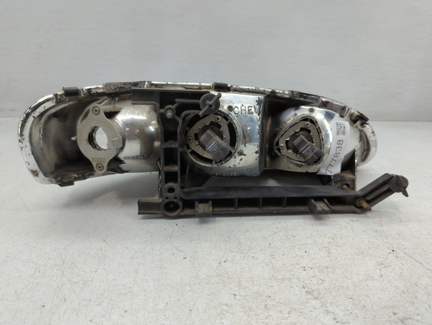 1995-1999 Chevrolet Monte Carlo Driver Left Oem Head Light Headlight Lamp - Oemusedautoparts1.com