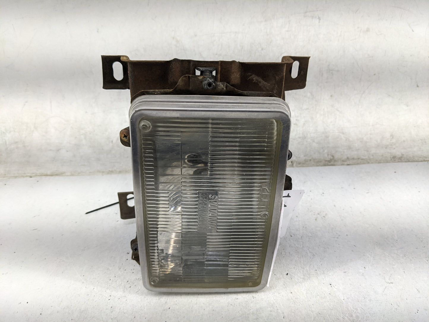 1994-1997 Chevrolet S10 Driver Left Oem Head Light Headlight Lamp - Oemusedautoparts1.com