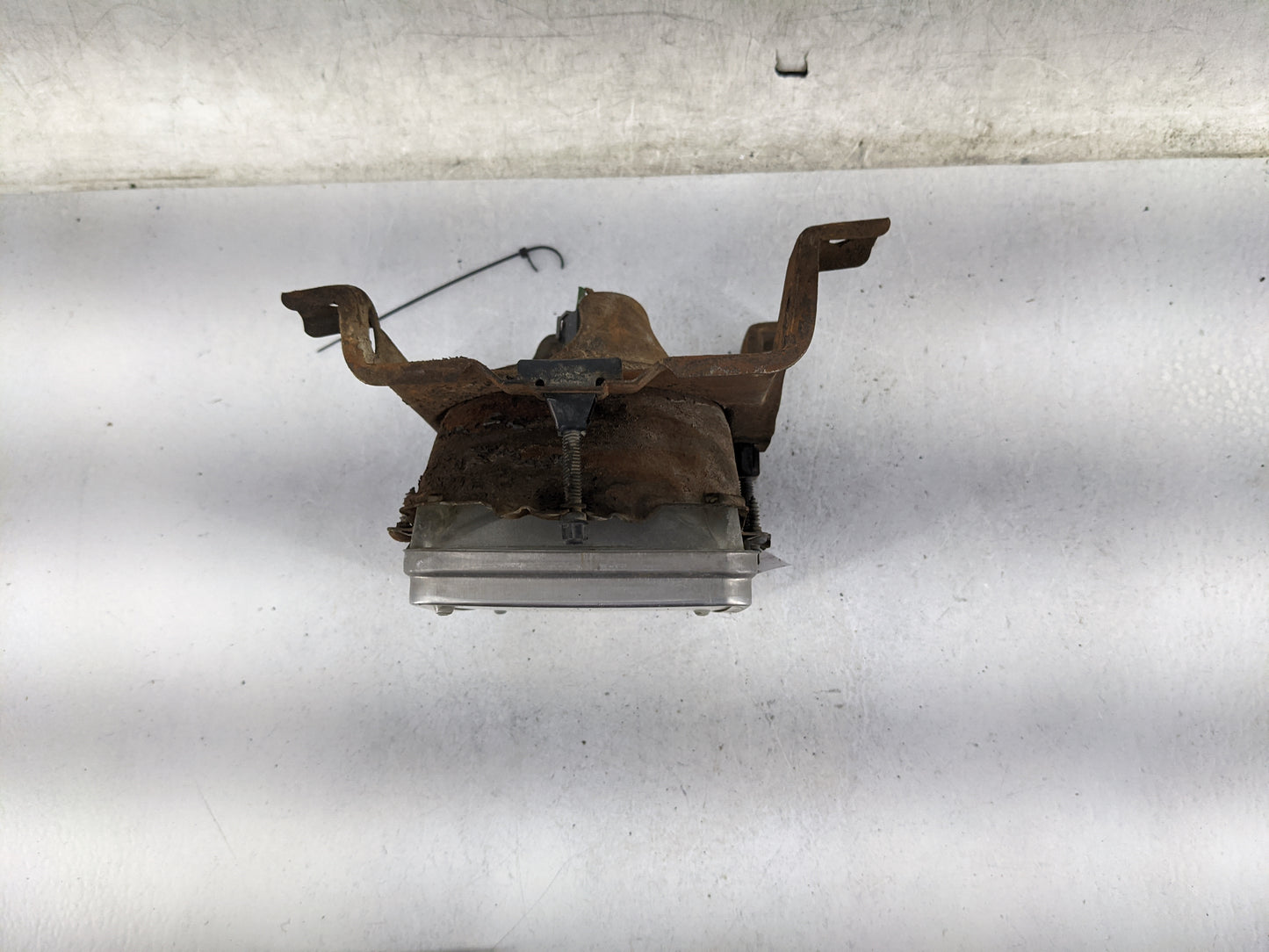1994-1997 Chevrolet S10 Driver Left Oem Head Light Headlight Lamp - Oemusedautoparts1.com