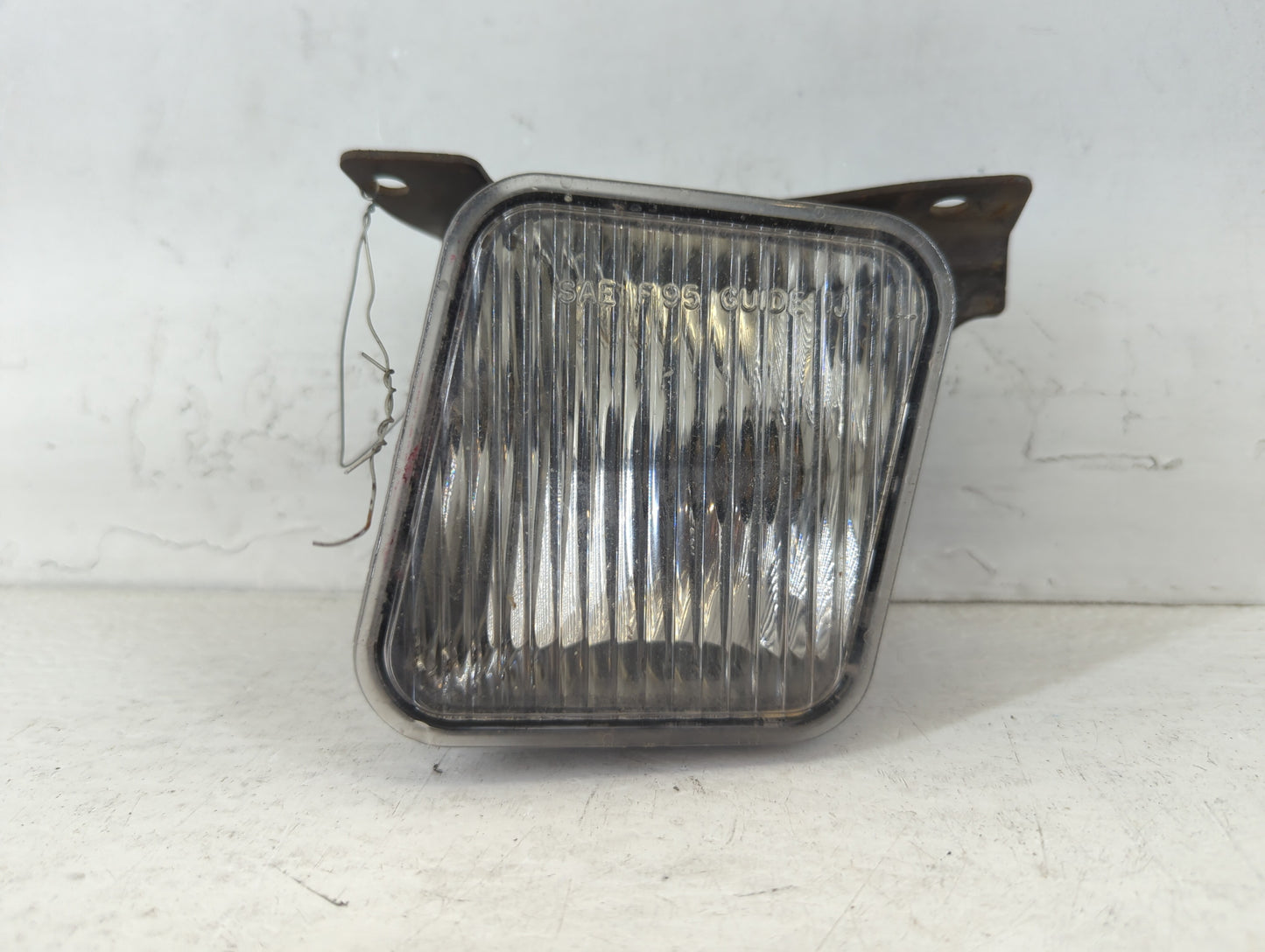 1994-1997 Chevrolet S10 Driver Left Oem Fog Light Lamp - Oemusedautoparts1.com