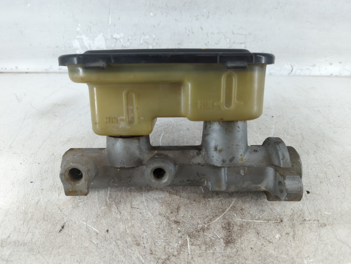 1995-1997 Chevrolet S10 Brake Master Cylinder - Oemusedautoparts1.com