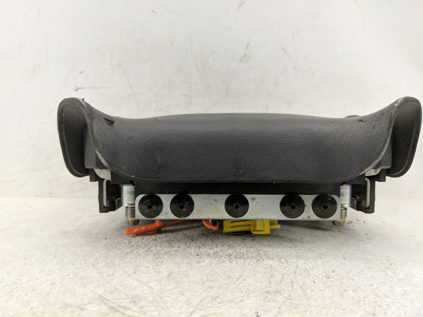 Chevrolet S10 Blazer Air Bag Driver Left Steering Wheel Mounted Black - Oemusedautoparts1.com
