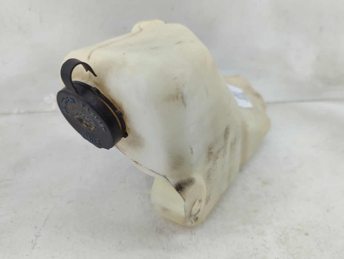 1995 Chevrolet S10 Pickup Windshield Washer Fluid Reservoir Bottle - Oemusedautoparts1.com