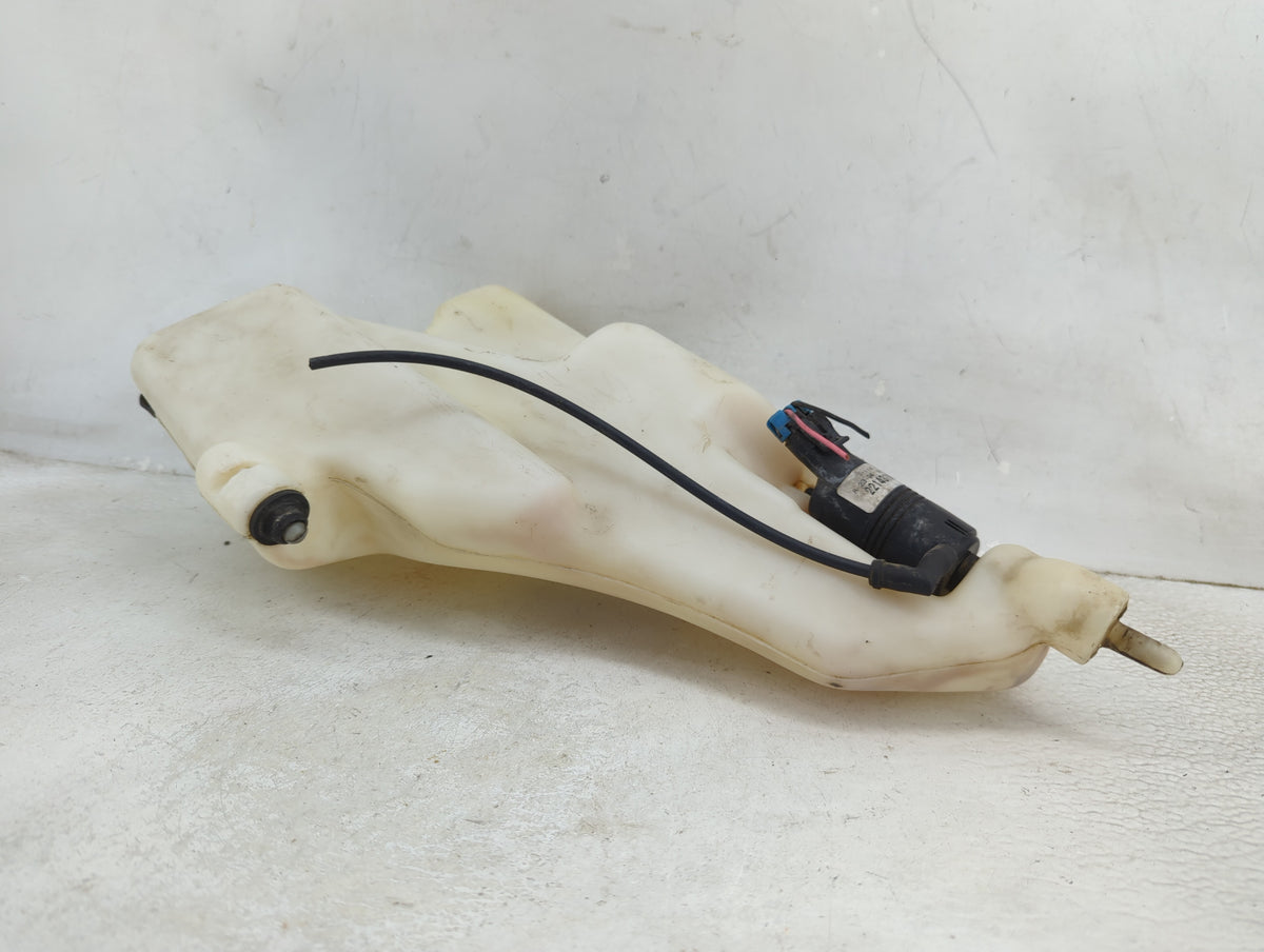 1995 Chevrolet S10 Pickup Windshield Washer Fluid Reservoir Bottle - Oemusedautoparts1.com