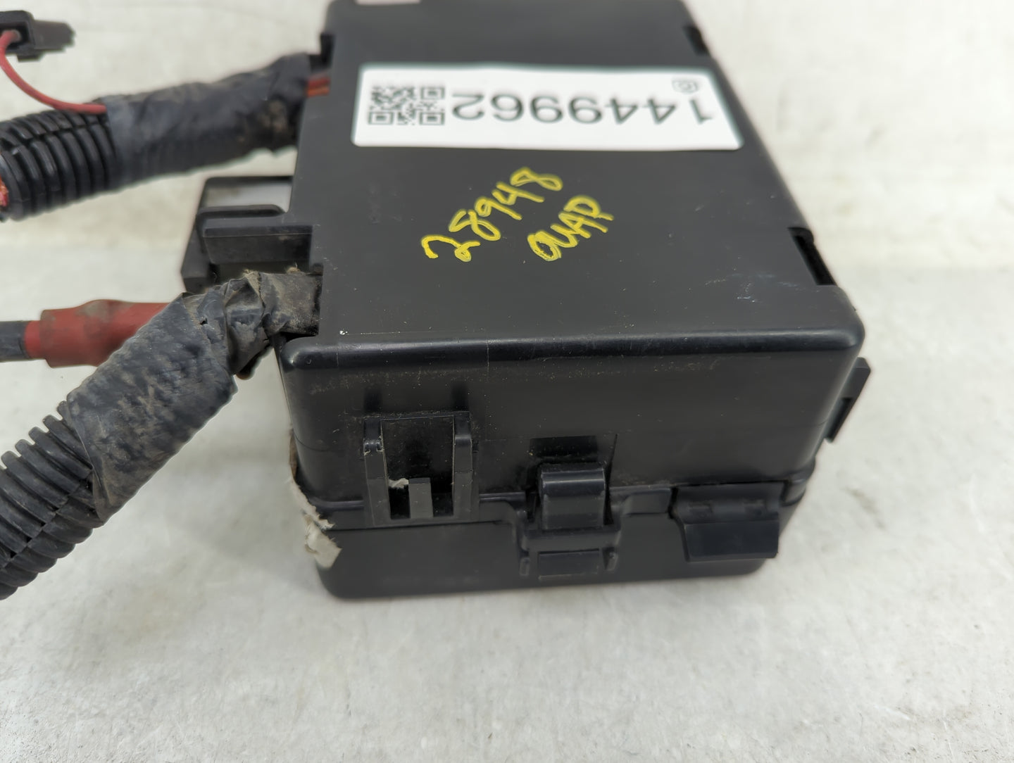 1995 Chevrolet Suburban Fusebox Fuse Box Panel Relay Module P/N:12146286 Fits OEM Used Auto Parts - Oemusedautoparts1.com