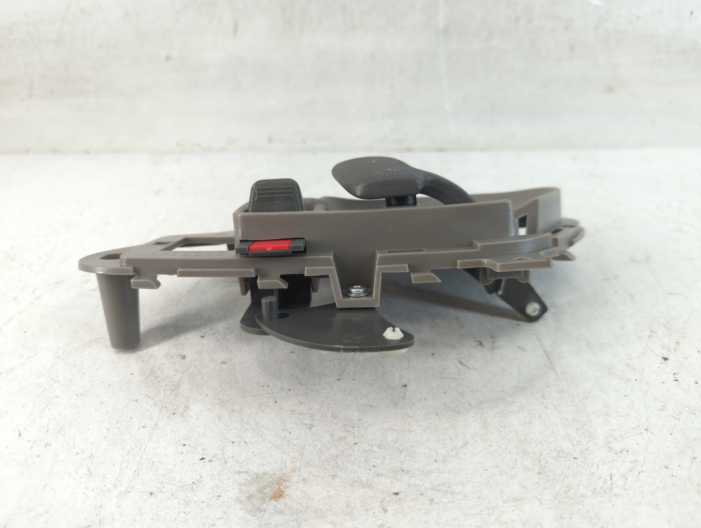 1995 Chevrolet Suburban 1500 Passenger Side Front Inside Door Handle Oem - Oemusedautoparts1.com