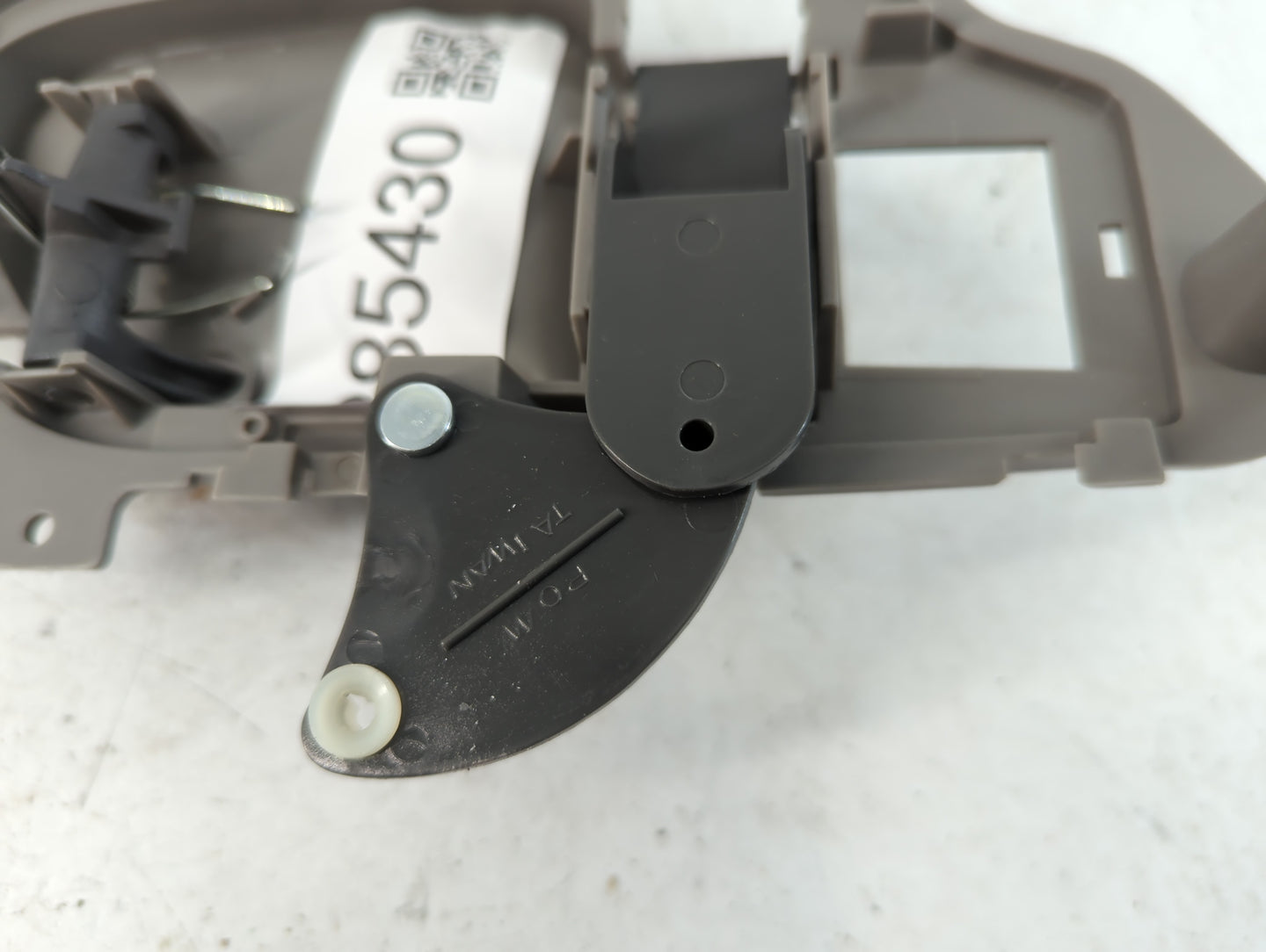 1995 Chevrolet Suburban 1500 Passenger Side Front Inside Door Handle Oem - Oemusedautoparts1.com