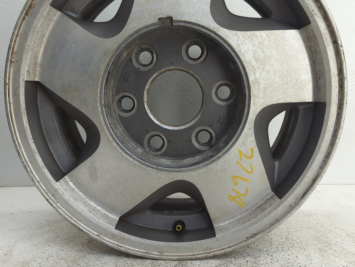 1995-1999 Chevrolet Tahoe Oem Wheel Rim - Oemusedautoparts1.com