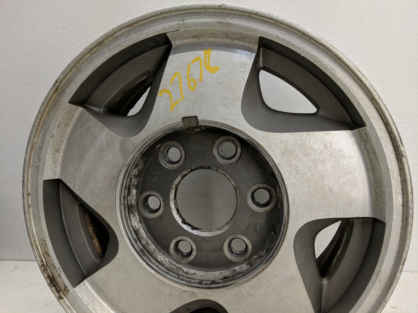 1995-1999 Chevrolet Tahoe Oem Wheel Rim - Oemusedautoparts1.com