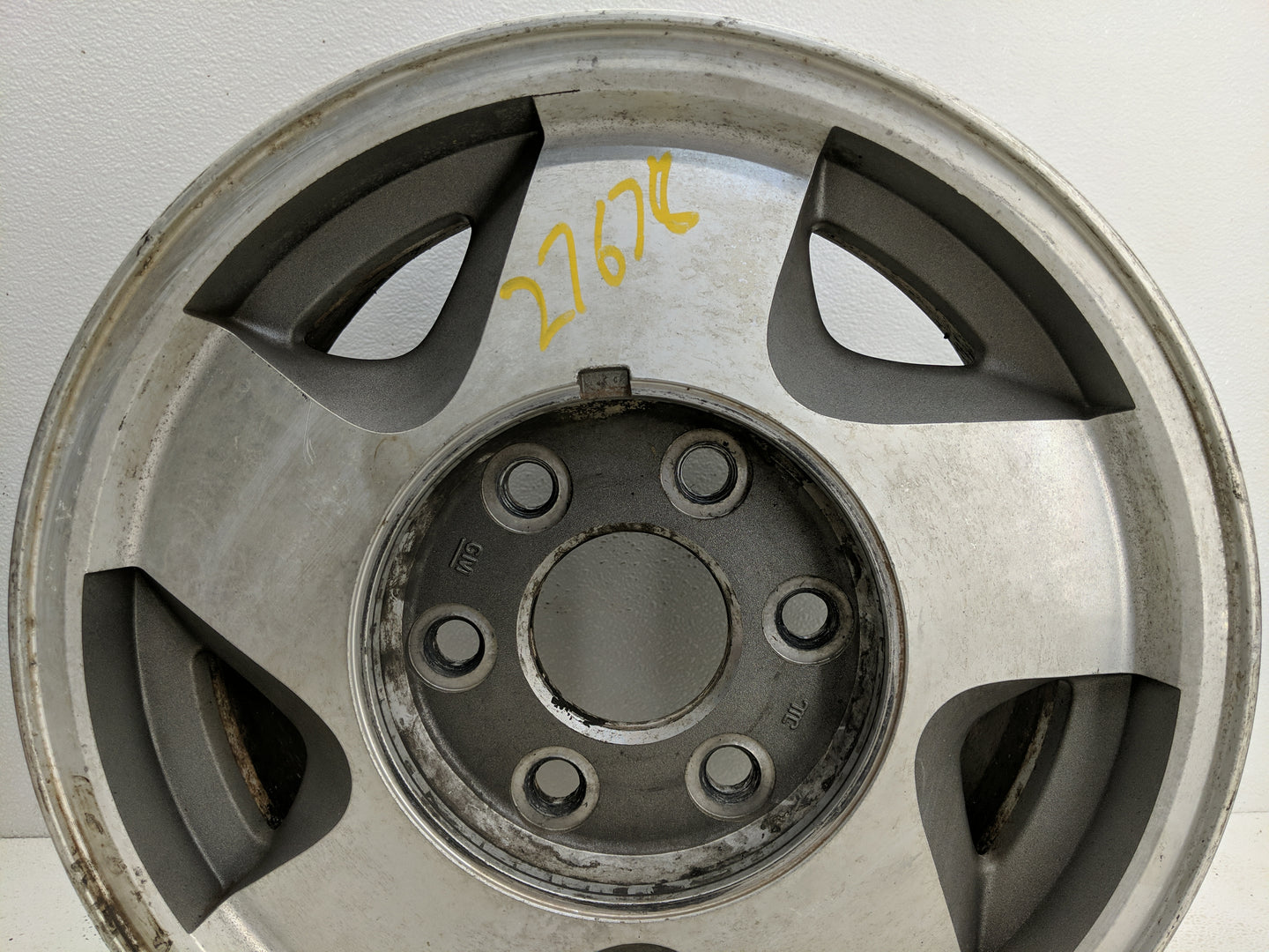 1995-1999 Chevrolet Tahoe Oem Wheel Rim 1076679 - Oemusedautoparts1.com