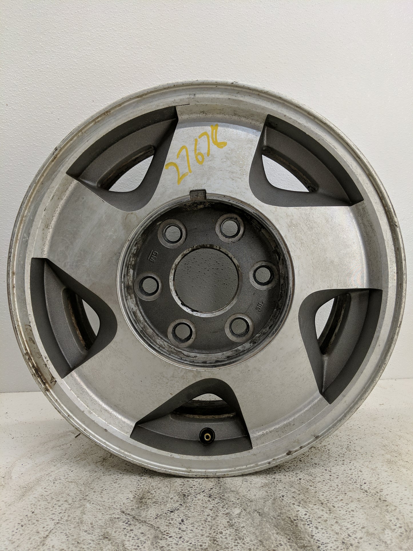 1995-1999 Chevrolet Tahoe Oem Wheel Rim - Oemusedautoparts1.com
